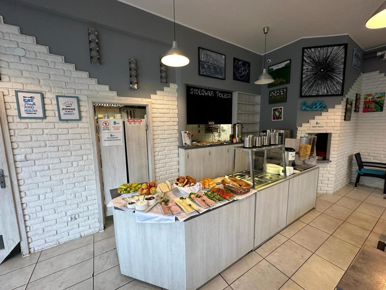 Hostel CENTRUM Radom Buitenkant foto